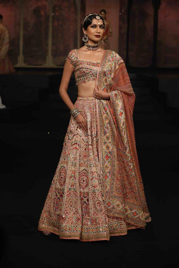 Tarun Tahiliani India Couture Week 2024