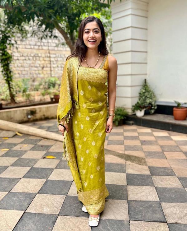 Rashmika Mandanna wearing the Coorgi drape sari