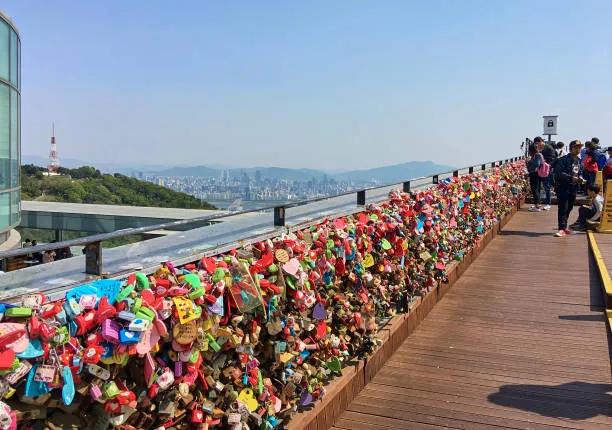 istockphoto-1280520302-612x612