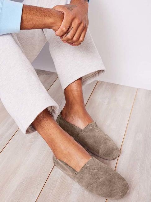 Couple Vacation Outfits 