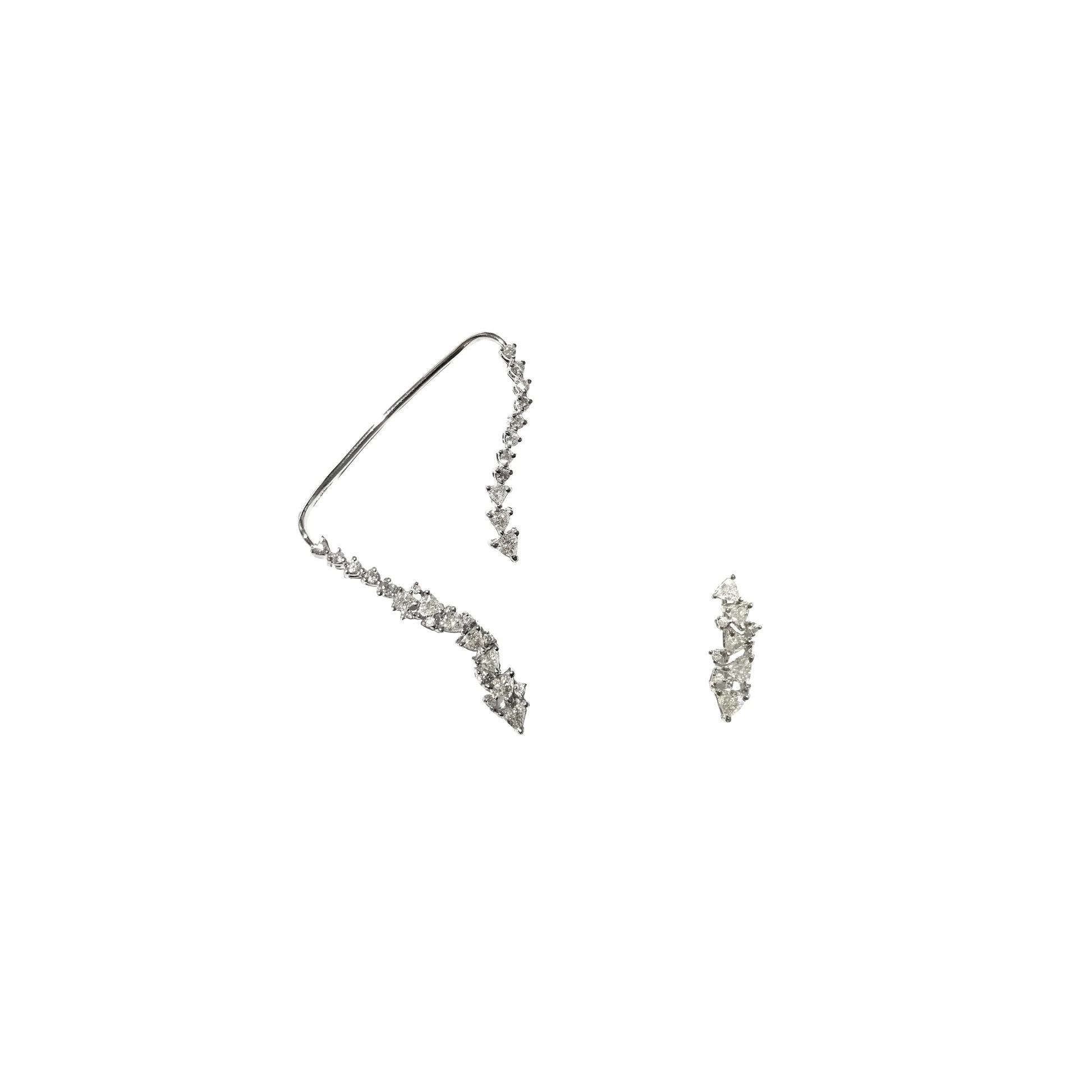 diamond ear rings pair from Prakshi Fine Jewelry