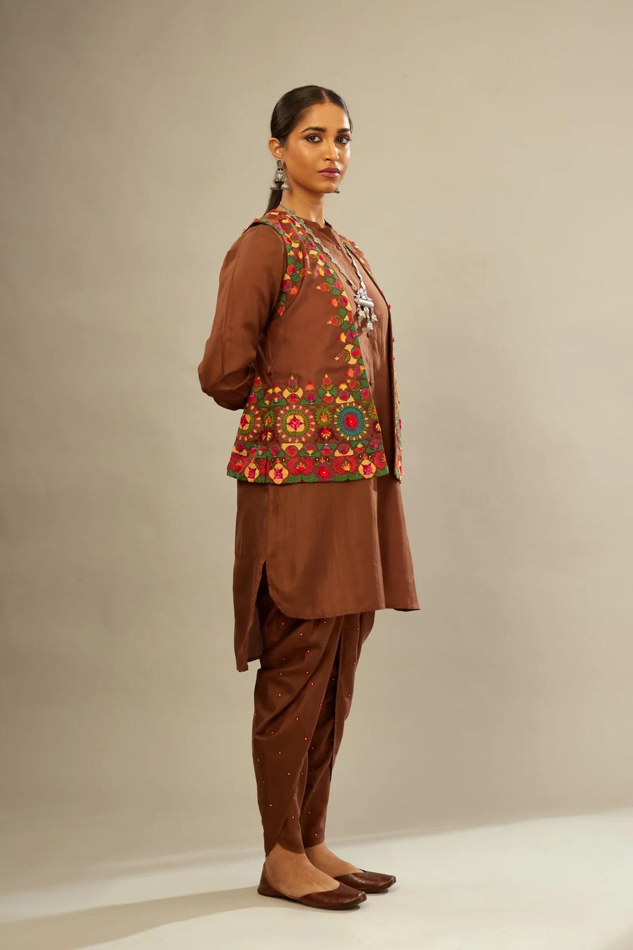 kurta with bundi