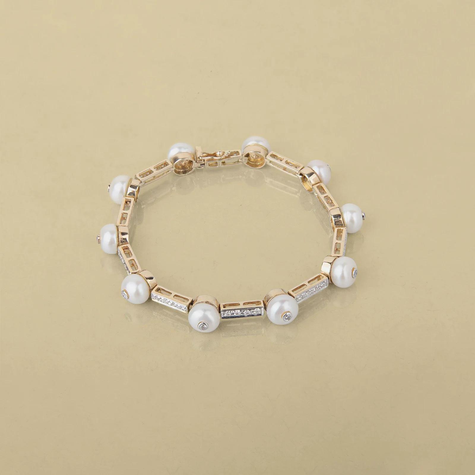 Moi Chicago Bracelet