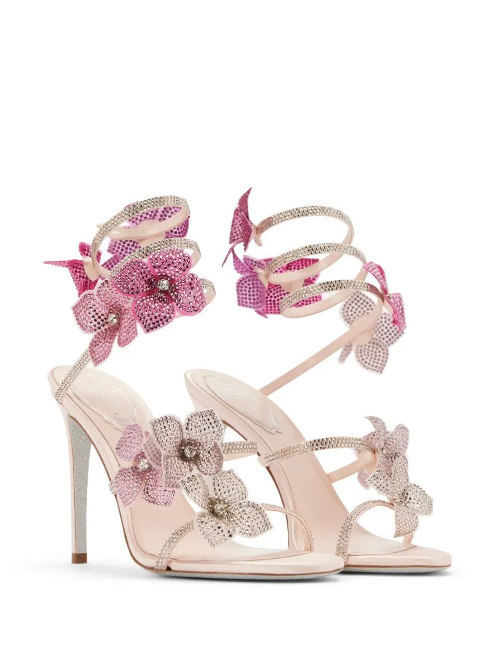 24358124_54863763_1000