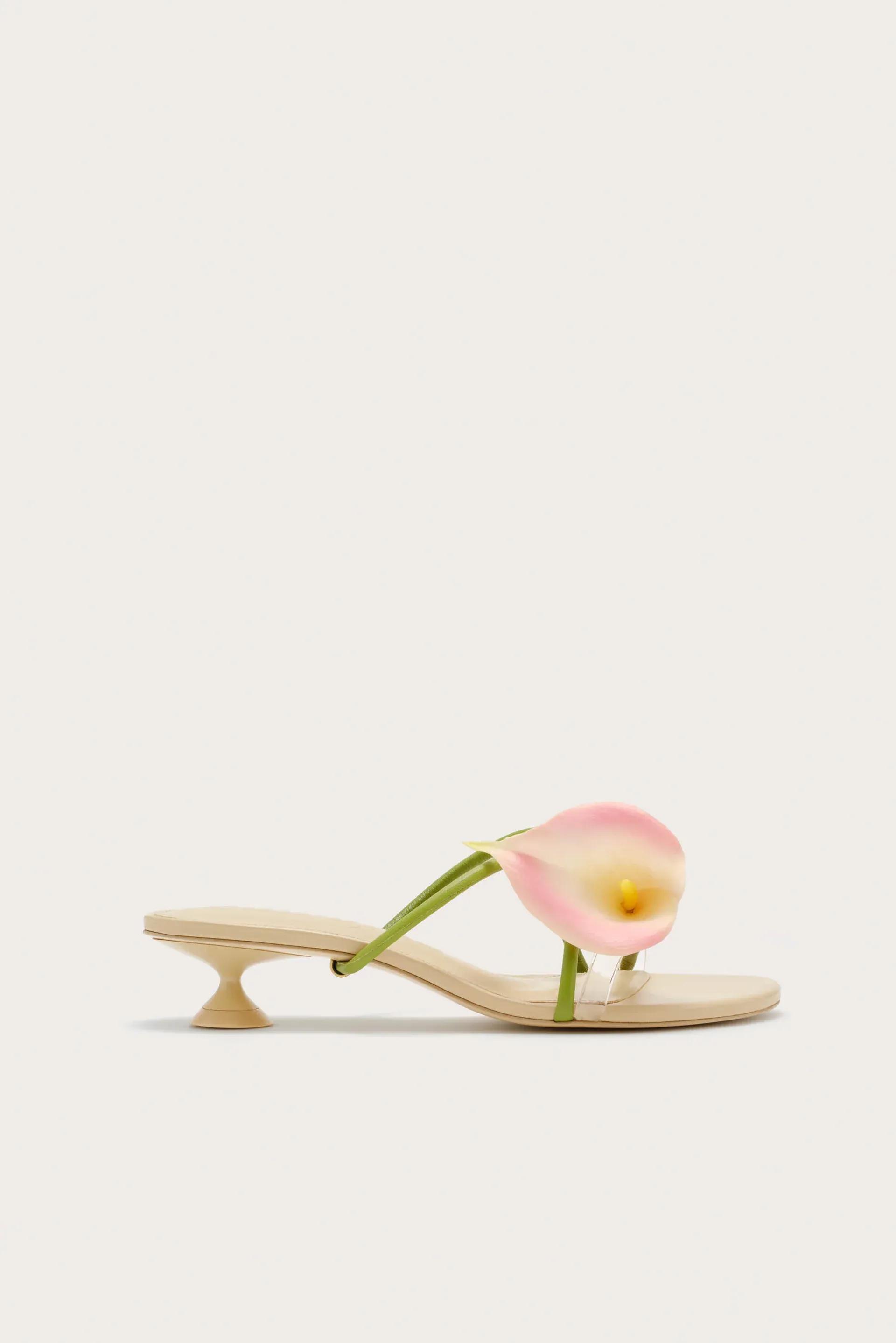 Claire Mules, Cult Gaia